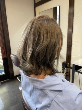 アクアマリン8810 ハチハチイチゼロ(AQUA MARINE 8810) 似合わせカット/ミディアムレイヤーカット/髪質改善/北習志野