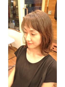 ピンナップガール pinup girl アシメバング×抜け感ルーズボブで大人カジュアルを実現☆