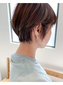 後ろ姿も美人ショートヘア