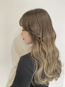 アライブ ハラジュク(ALIVE harajuku) 根元が伸びても気にならないカラー