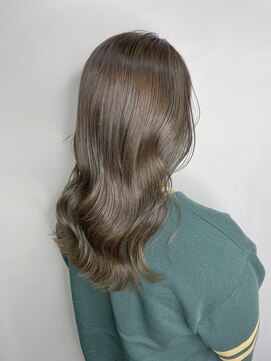 モルニ(MORNI) 髪質改善_マロンベージュ Aラインボブ かきあげ