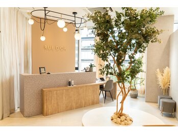 Rue D'or 名駅【リュドール】