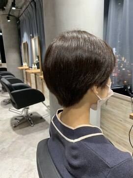 リーオオサカ(Lee Osaka) ショートヘア