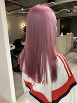 コワファーストナガサキシャンプーボーイ(COIFF1RST NAGASAKI SHAMPOO BOY)&nbsp;ブリーチ2回 ハイトーンピンク