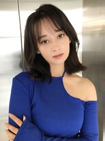 フォンズ(FONS)&nbsp;黒髪艶カラー外ハネミディアム薄め前髪カット20代30代40代