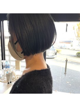 ジジ フルアヘッド(Gigi fullahead) まるっと収まるボブ