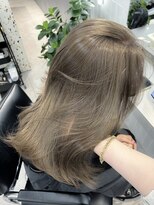 オニキス(ONYX)&nbsp;ブリーチカラー×オリーブベージュ【aya指名】