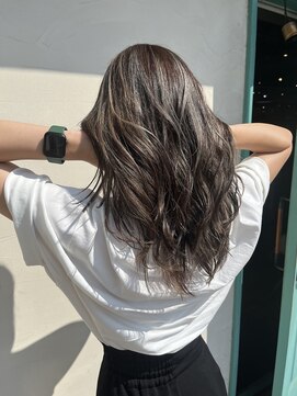 トワ(toi) ロング×ハイライトカラー【横浜/横浜駅】