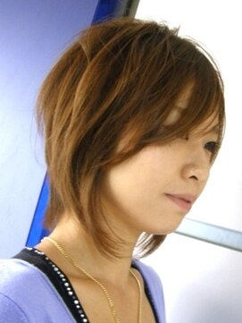 ヘアースタジオ ジェイワン(hair studio J ONE) 30代40代50代サラサラ大人前下がりレイヤーボブ白髪ぼかし