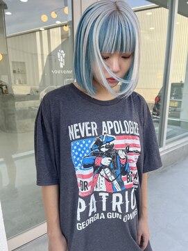 ニキータ(Nikiita) White×Blue