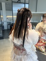 ブランコトレス 鏡島(BLANCO tres) ハーフツイン三つ編み