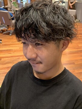 ビュートリアム 梅田(BEAUTRIUM) 無造作パーマヘア