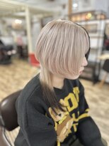 ラウラアンドロー(LAURA&RO) ホワイトブリーチウルフマッシュカットテールカラーブラック