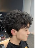 韓国へアカルマパーマワックスなしセンターパート黒髪ウルフ