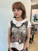 ユー(yew)&nbsp;ブラウンベージュ/ケアブリーチ/ミディアムレイヤー/前髪カット