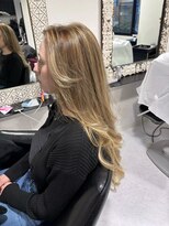 ボンズサロン(BONDZSALON)&nbsp;外国人風ハイライト×バレイヤージュ【麻布十番駅/六本木駅】