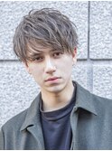 センターパートツイストスパイラルコンマヘア