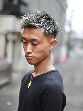 スラッシュ(SLASH) メンズパーマ/ハイライト/短髪/フェードカット/姫路