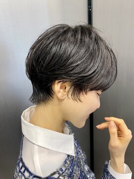 ハルキ ミナト ジャパン オオサカ(HARUKI MINATO japan OSAKA) 40代50代小顔似合わせカットくびレイヤーエモージュ大人可愛い