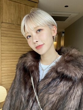 ヤイエ(yiye) ショートボブ/丸みショート /ハンサムショート/マッシュショート