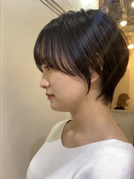 トッカ ヘアアンドトリートメント 難波店 小顔似合わせカット愛されクールショート20代/30代40代50代/難波