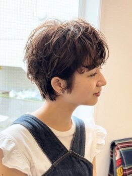 グリーンミドル(GREEN middle)の写真/カウンセリングを重視し、お客様の髪質やクセを見極めたカット技術が好評◎自分史上最高のスタイルに―。