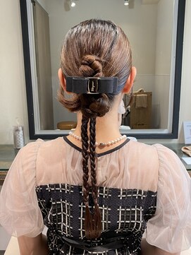 アフロート ディル(AFLOAT D'L) ★結婚式お呼ばれドレスヘア編み込みポニーテールアップスタイル