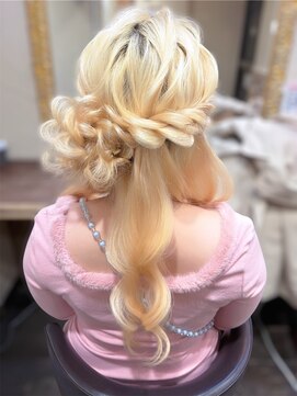 セットサロンエース(Set salon Ace) ハーフアップ★団子ヘア