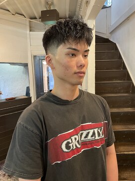 ビーバイエイトジェンツ(Bee by EIGHT GENTS) サーフカール/スパイキーショート/ブルーブラック/心斎橋