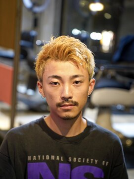 メリケンバーバーショップ コウベ(MERICAN BARBERSHOP KOBE) メンズカットアップバングハイトーンツーブロックショート