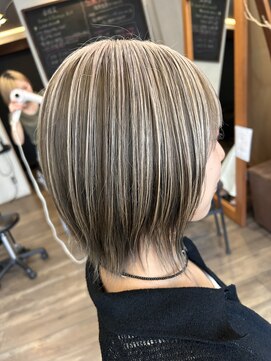 ラブヘアーグリーン(LOVEHAIRGREeN) ホワイトベージュハイライト