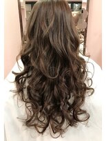 ヘア サルーン ジゴレッタ(Hair Saloon Gigoletta) 透明感のあるアッシュカラー