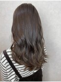 透明感ベージュ