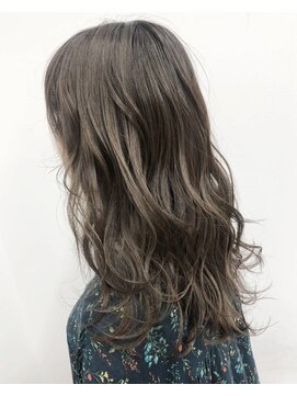 シエスタ バイ アンブルリュクス(siesta by amble luxe) カーキーベージュ