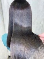 アンフィシュピトロワ(AnFye spi tlow)&nbsp;ジュエリーシステム×LULUTr×縮毛矯正＋オレオルカラーで艶髪