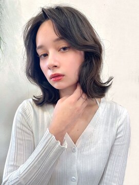 レイラバイアフロート 吉祥寺(Lila by afloat) くびれヘア/フェイスレイヤー/アッシュグレー