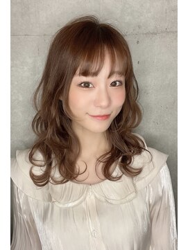 リークフー(Ree cu fuu) 10代20代30代40代 くびれ外ハネミディアム 藤沢