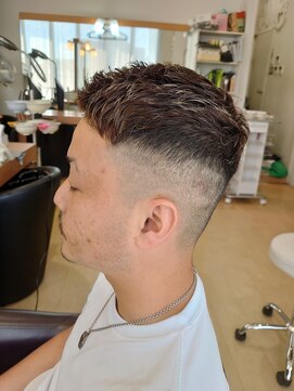 シャンプーボーイ 佐世保駅前店(SHAMPOO BOY) フェードシルバーハイライト☆