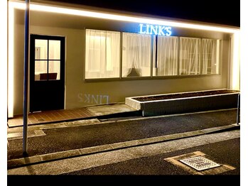 LINK’S hair lounge