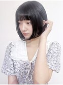 20代可愛い小顔ボブ前下がりショート