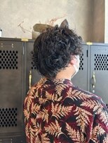 アチーブリス(achieve Liss)&nbsp;メンズ カジュアル個性派カーリーパーマ 黒髪暗髪