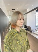 ブリーチハイトーンホワイトグレージュダブルカラーボブ/横浜