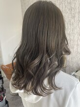 レイネ(Reine) オリーブグレージュ