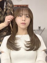 ビューエヒメ(VIEW EHIME)&nbsp;顔まわりカット/レイヤーカット/韓国/ロングヘア/グレージュ