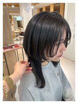 シーバイリリア(siie by LILIA) 顔まわりウルフ
