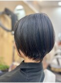 アシンメトリーショートボブ