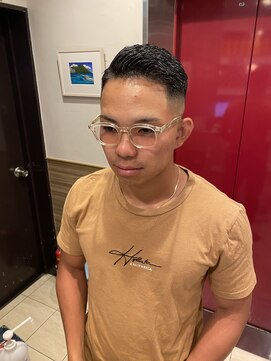 銀座マツナガ 神田店 メンズカットショートスタイル七三刈り上げフェードバーバー