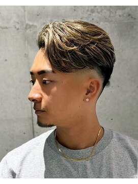 メッツ 原宿(METS) MEN'S/毛流れサイドパート×ハイライト/短髪/男髪