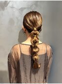 ポニーテール編みおろしヘアアレンジ