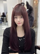 ロムーク 表参道(LOMKH)&nbsp;ミディアムレイヤーロングレイヤーカット顔周りブルーブラック